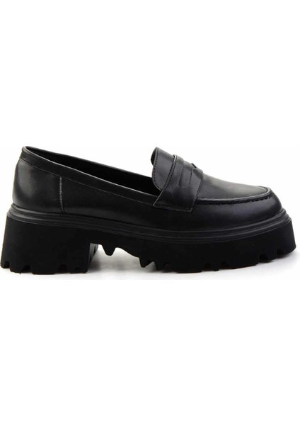 Siyah Kadın Loafer Ayakkabı K01997028009