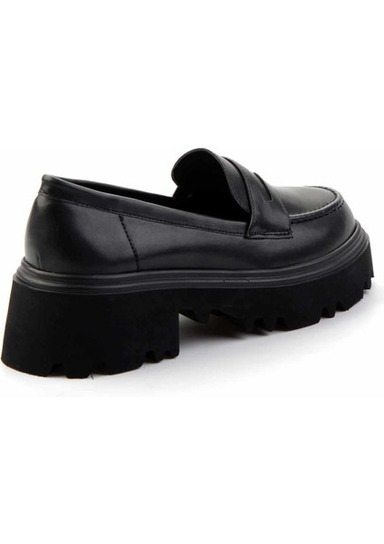 Siyah Kadın Loafer Ayakkabı K01997028009
