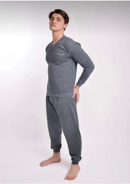 V Yaka Ribana Manşetli Pamuklu Geniş Kesim Klasik Erkek Pijama Takımı