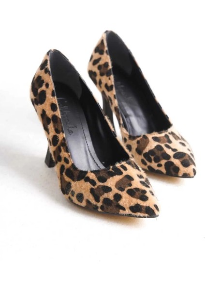 Sivri Burun Klasik Topuklu Stiletto
