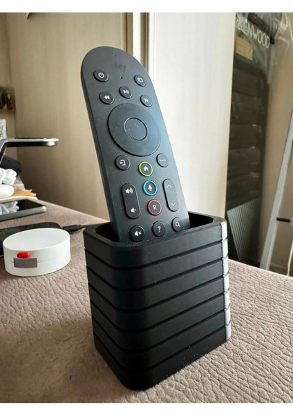 Modern Kumanda Standı Tutucu - Tek Bölmeli