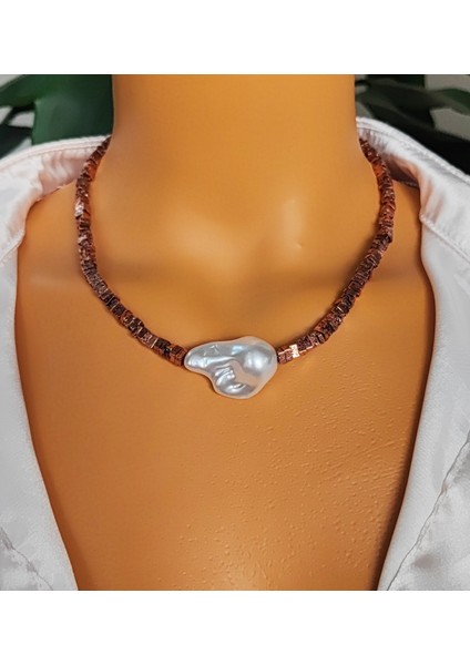 Lav Taşı ve Yapay Barok İnci Kolye – Doğal Enerji, Şık Tasarım, Negatif Enerji Temizleyici Aksesuar fiyatları