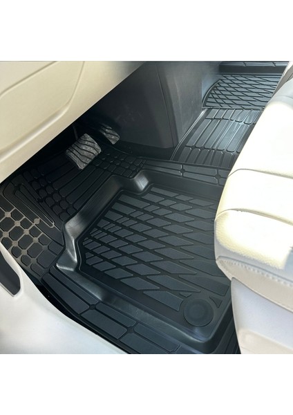 Land Rover Evoque 2011 Uyumlu 4d Havuzlu Oto Paspas Takımı Universal F1 Serisi Siyah