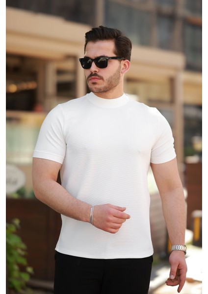 Erkek Ince Çizgi Dokulu Kısa Kollu T-Shirt
