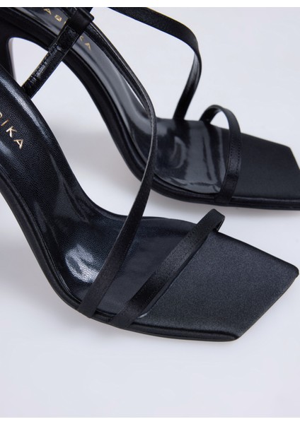 Siyah Kadın Stiletto Berta