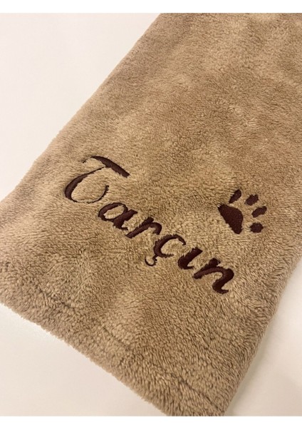 Luxury Isimli Kişiye Isme Özel Nakış Işlemeli Sütlü Kahve Kedi Köpek Battaniyesi Yıkanabilir Premium Peluş 1 Adet