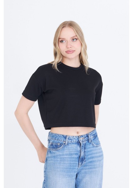 Kadın Siyah Baskısız Yuvarlak Yaka Crop Tişört T-Shirt