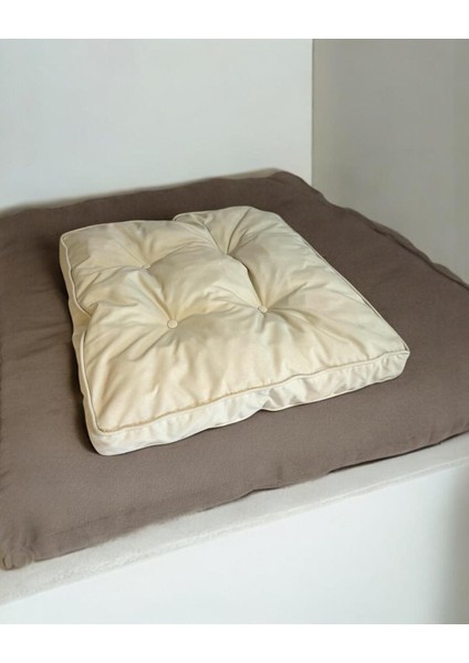 Luxury Pouchie White Kedi Köpek Minderi 65 x 65 cm 1 Adet