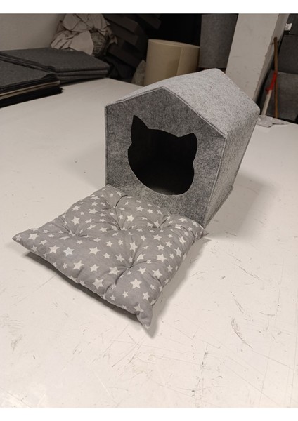 Luxury Minderli Keçe Kedi Evi 1 Adet