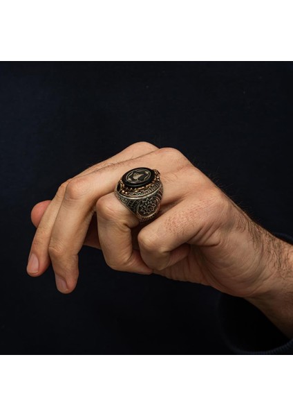 Fetih Koleksiyonumuzdan Tuğra Desenli 925 Ayar Erkek Gümüş Yüzük fiyatları