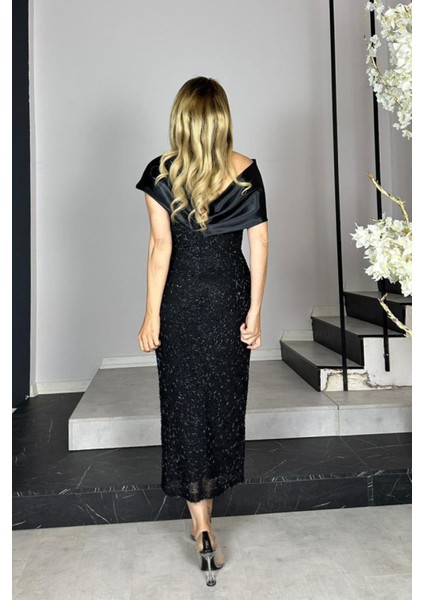 G1411 Saten Yaka Detaylı Tasarım Abiye Elbise Siyah fiyatları