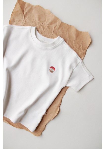 Mantar Nakışlı Oversize T-Shirt indirimleri