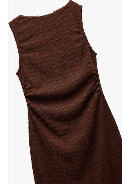 Kolsuz Büzgülü Midi Elbise indirimleri