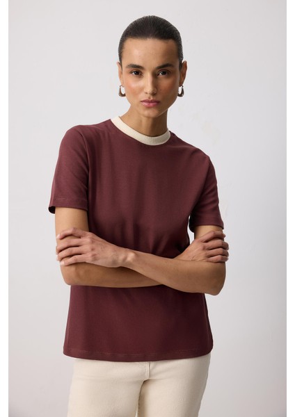 Ribana Yaka Kısa Kollu T-Shirt