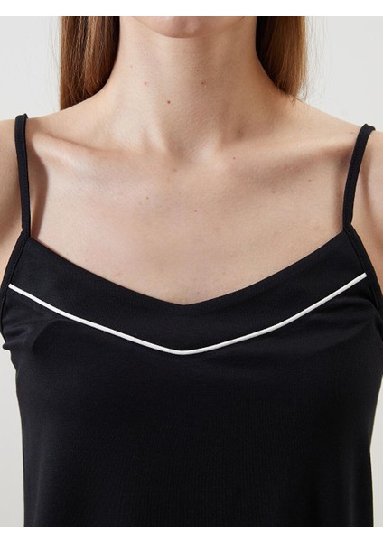 V Yaka Askılı Kadın Şortlu Pijama Takımı (S5)