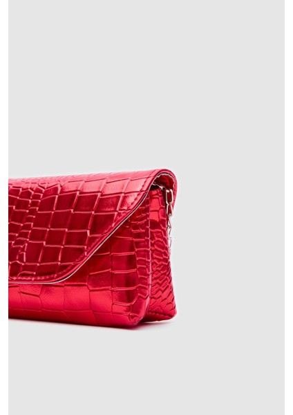 Gigi Platin Clutch ve Çapraz Çanta indirimleri