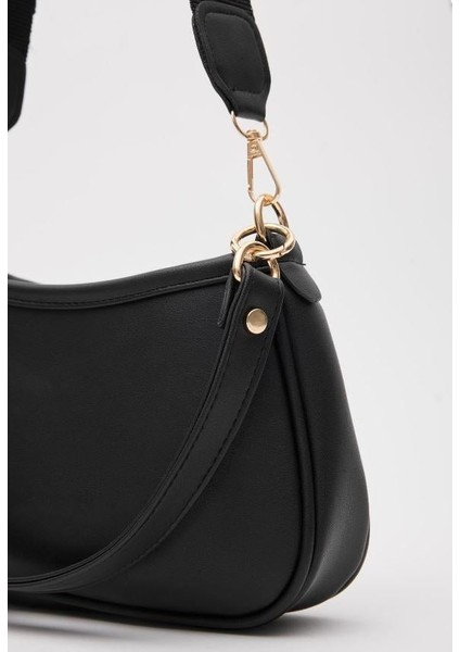 Farme Deri Siyah Baget Çanta modelleri