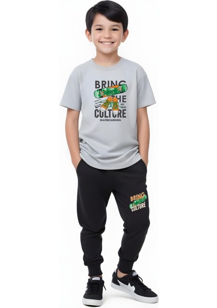 Erkek Çocuk 3'lü Set T-Shirt-Kapri-Eşofman Takımları