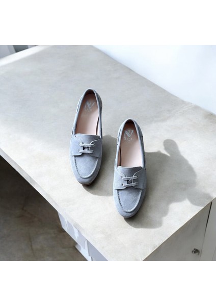 Neve Shoes Gri Süet Deri Kadın Bağcıklı Loafer Ayakkabı