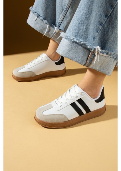 Rahat Taban Bağcıklı Kadın Sneaker 001-7001-25SIYAH