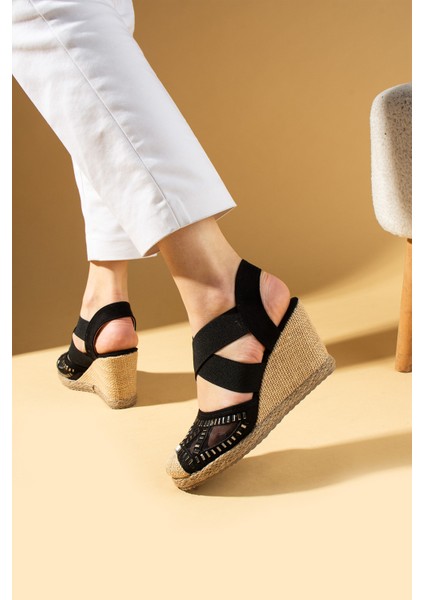 Taş Detaylı Çapraz Bantlı Hasır Dolgu Topuklu Kadın Sandalet 69-67-25SÜET modelleri