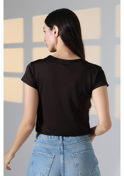 Soft Touch Bisiklet Yaka Kısa Kollu Crop Kesim Basic Düz Kadın T-Shirt 21974 Kahve