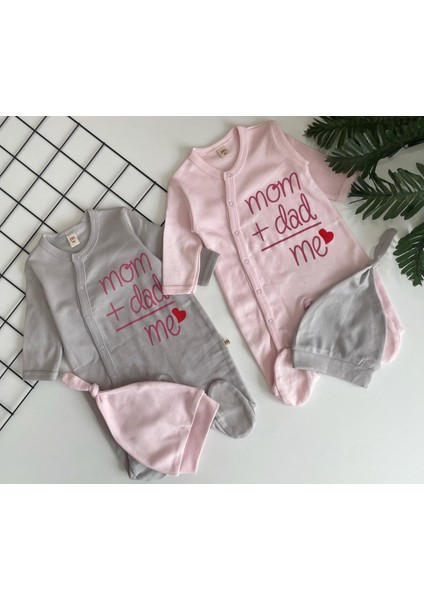 Mom Dad+Me Yazılı Kız Bebek Pudra ve Gri Şapkalı Tulum Set