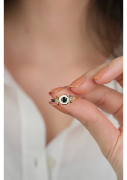 14 Ayar Altın Yeşil Taşlı Şekilli Yüzük 517 modelleri