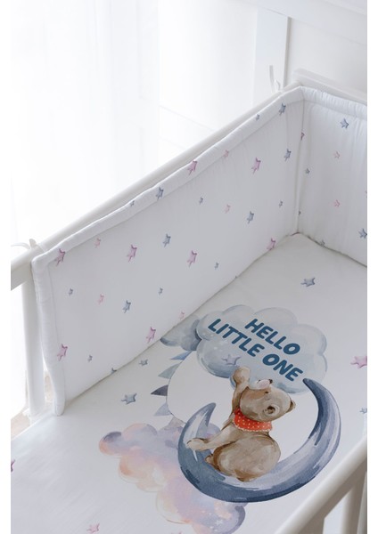 Bebek Başucu Koruyucu ve Baskılı Çarşaflı Uyku Seti - Pure Baby Serisi - Aya Uzanan Ayı fiyatları