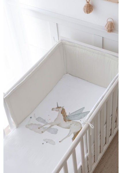 Bebek Başucu Koruyucu ve Baskılı Çarşaflı Uyku Seti - Royal Serisi - Flying Unicorn modelleri