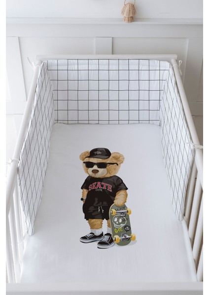 Bebek Başucu Koruyucu ve Baskılı Çarşaflı Uyku Seti - Pure Baby Serisi - Kaykaylı Ayıcık