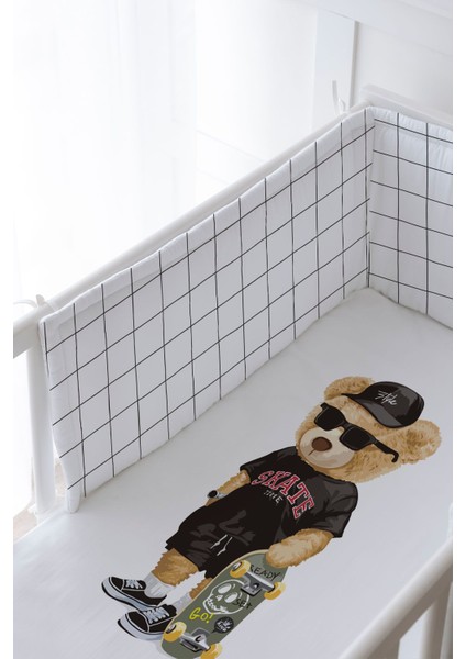 Bebek Başucu Koruyucu ve Baskılı Çarşaflı Uyku Seti - Pure Baby Serisi - Kaykaylı Ayıcık fiyatları