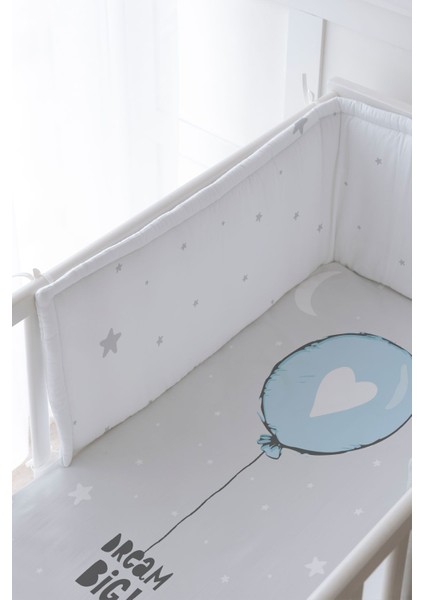 Bebek Başucu Koruyucu ve Baskılı Çarşaflı Uyku Seti - Pure Baby Serisi - Mavi Kalpli Balon fiyatları