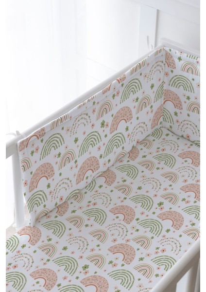 Bebek Başucu Koruyucu ve Baskılı Çarşaflı Uyku Seti - Iconic Serisi - Soft Çiçekli Ay ve Gökkuşağı fiyatları