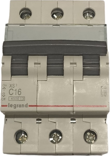 3 Ktuplu 400V 16 Amper Xs3 Otomatik Sigorta 4500 - 4 033 42 fırsatları