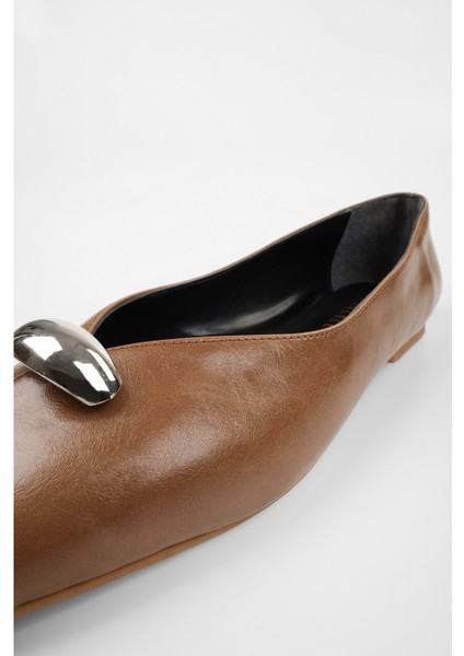 Kadın Melia Karamel Cilt Toka Detaylı Babet fırsatları