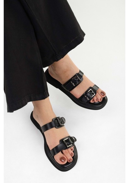 Kadın Taliya Siyah Cilt Tokalı Terlik fiyatları
