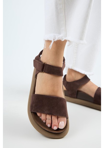 Bronx Kadın Hakiki Deri Atkılı Cırtlı Açık Kahve Sandalet