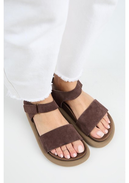 Bronx Kadın Hakiki Deri Atkılı Cırtlı Açık Kahve Sandalet modelleri