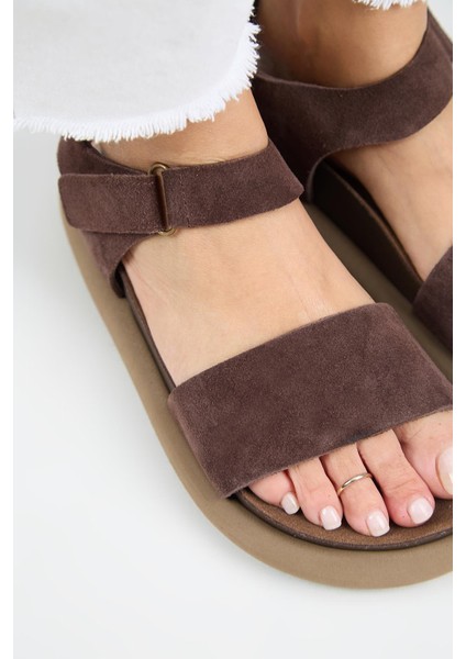 Bronx Kadın Hakiki Deri Atkılı Cırtlı Açık Kahve Sandalet fırsatları