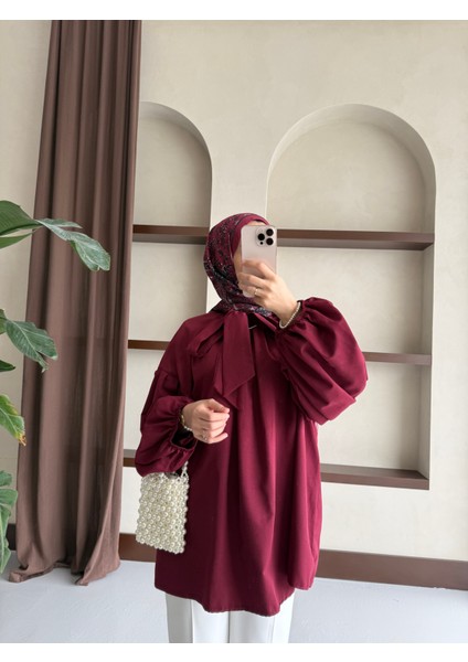 Yakası Fiyonklu Bağlamalı Tesettür Gömlek