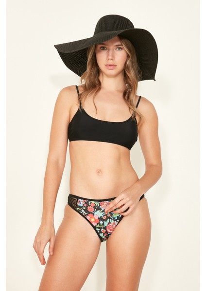 Bitişik Üçgen Bikini Takım 3112 Çok Renkli modelleri