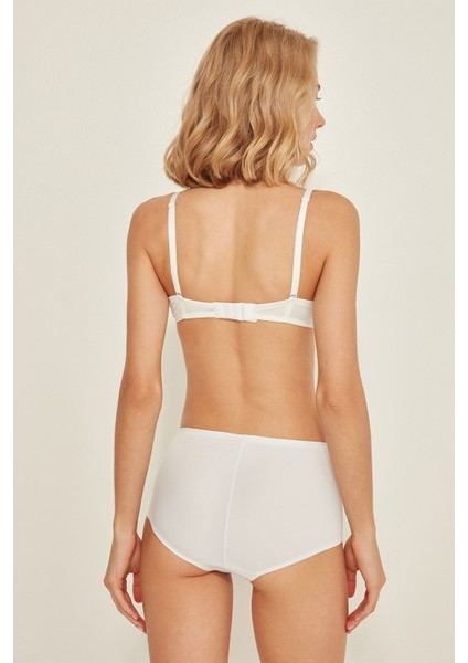C12804 Kadın Yapıştırma Brezilya Lazer Slip Beyaz
