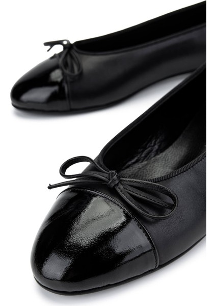 Kadın Deri Siyah Rugan Babet Ayakkabı 820 630 Bn Ayk Y25 Syh Rgn/Syh Dr fırsatları