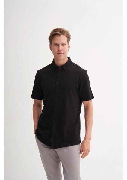 Kısa Kol Siyah Erkek Gömlek 2050 modelleri