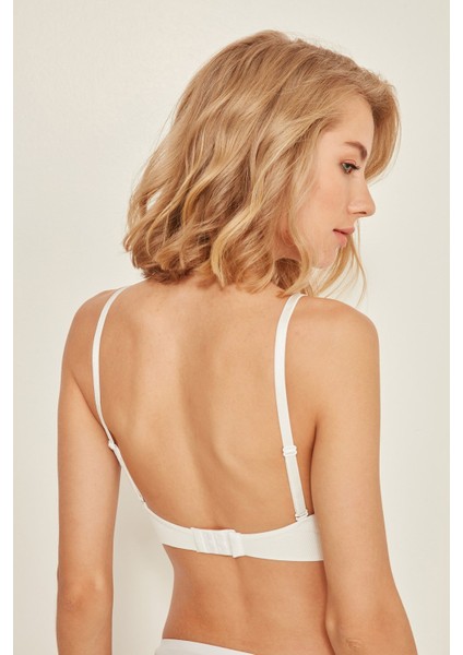 C14035 Dikişsiz Agraflı Toparlayıcı Sütyen Beyaz indirimleri