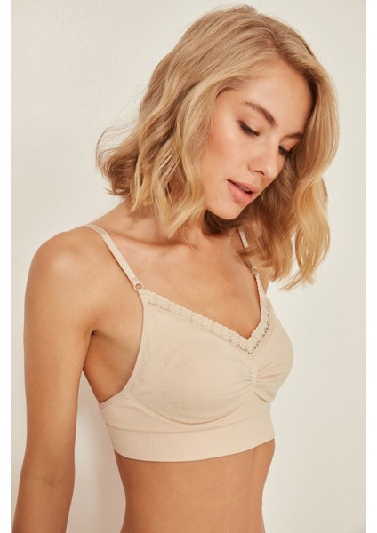 Dikişsiz Agraflı Toparlayıcı Sütyen Kadınlar İçin Nefes Alabilir Ten Renk 88% Polyamid modelleri