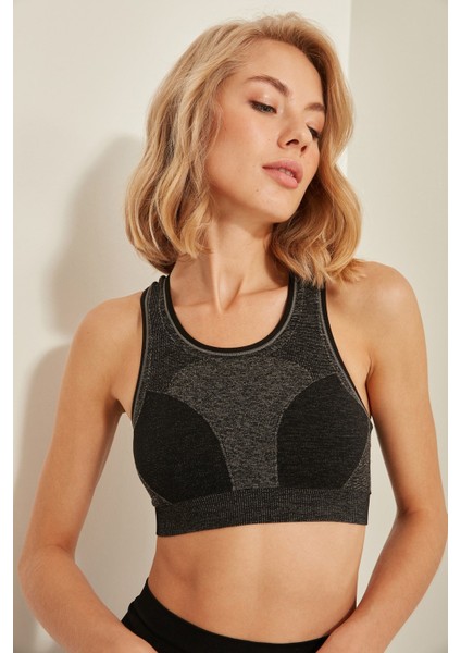 C14026 Büstiyer Sporcu Sütyen Siyah modelleri