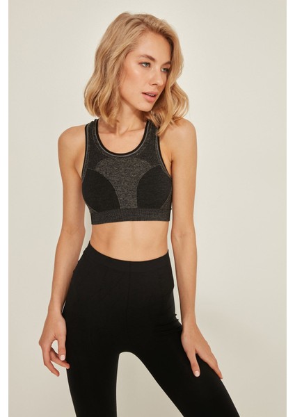 C14026 Büstiyer Sporcu Sütyen Siyah fırsatları