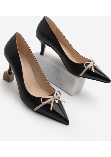 Kadın Stiletto Sivri Burun Fiyonk Deteylı Topuklu Ayakkabı Ondes